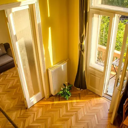 Vigszinhaz Auberge de jeunesse